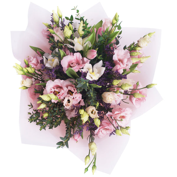 Elegant Lisianthus Flower Bouquet.Lisianthus with a little blossom of Limonium is a gorgeous gift that will make a lasting impression. Please place your order by 1 pm for Same Day Flower Delivery in Dublin or Next Day Flowers Delivery Ireland and also Raheny Free Delivery.