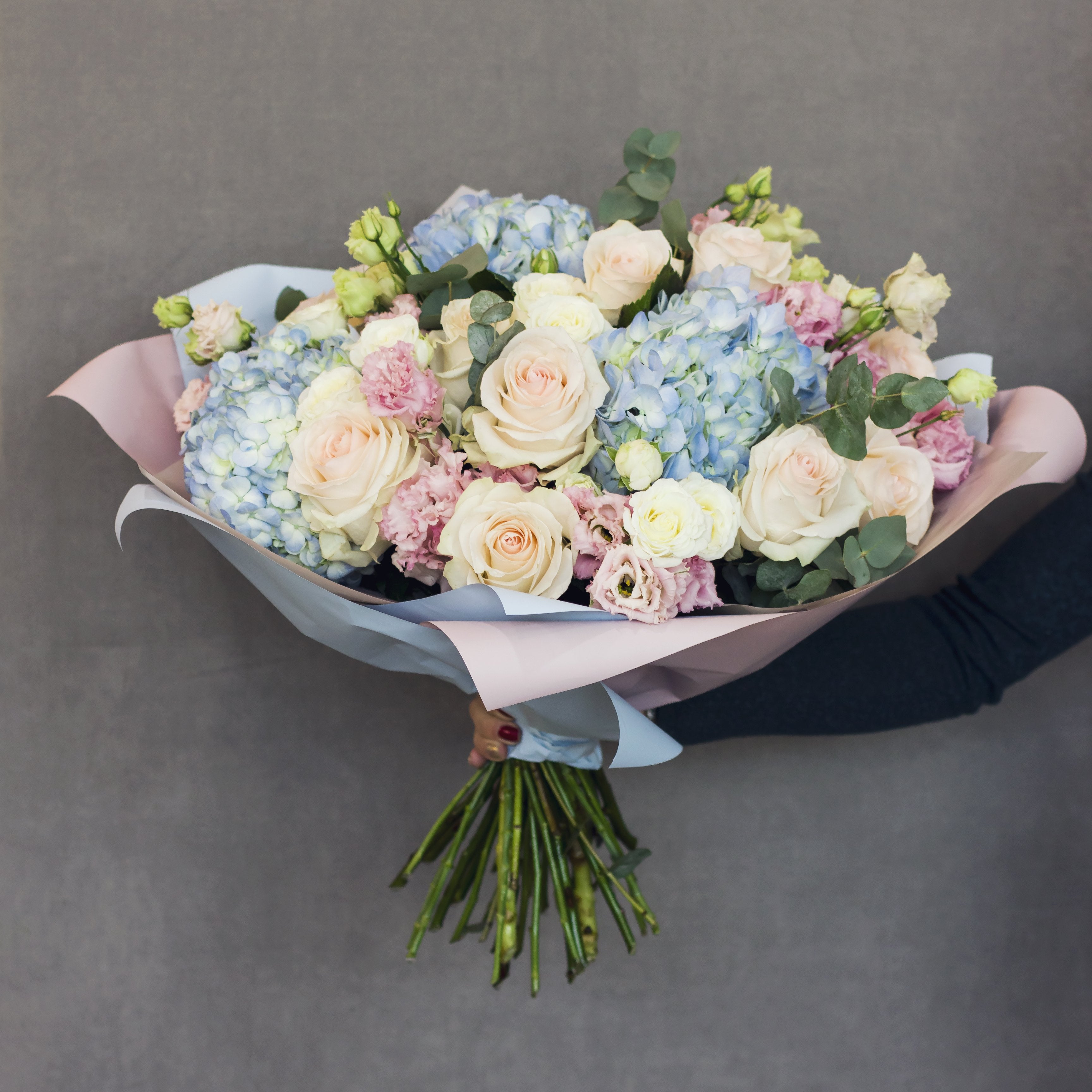 Congratulation through flower bouquet with Same Day Flower Delivery Dublin or Next Day Flowers Delivery Ireland and also Raheny Free Delivery 