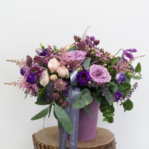 Captivate the heart of the person you love with our flower arrangement Lavender Enchantment. Featured in "The Green Pot" from the Blooming Walls® collection unique plant pot for outdoor or indoor use. Same Day Flower Delivery Dublin or Next Day Flowers Delivery Ireland